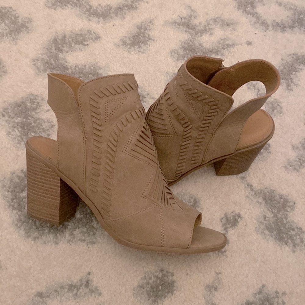 Universal Thread Heeled Sandals